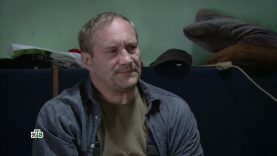 Хотел помочь бабушке и за это заплатил.